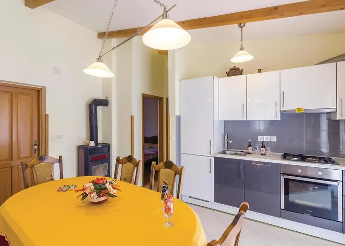 3 Bedroom Amazing In Sikici Pula